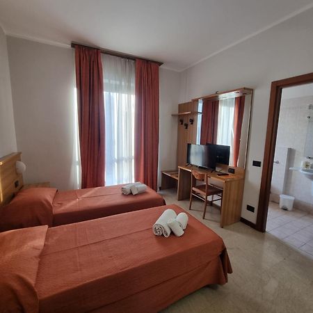 Aba Hotel Монкальери Экстерьер фото