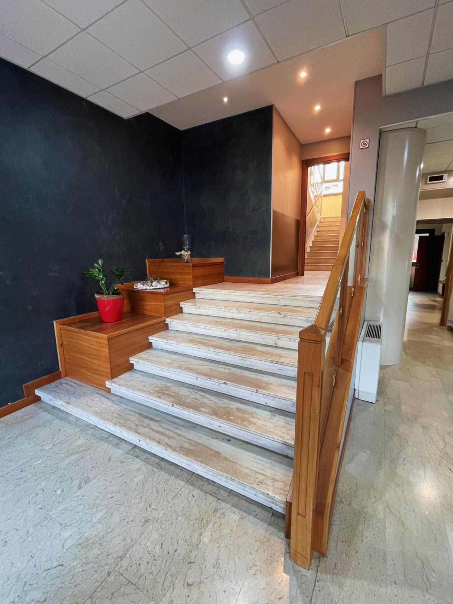 Aba Hotel Монкальери Экстерьер фото